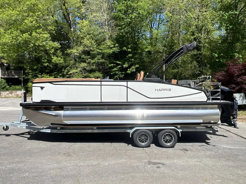 The Image of Harris Sunliner 230 2026 - 1