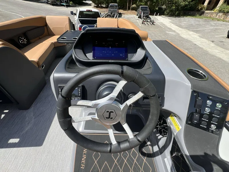 Slide: The Image of Harris Sunliner 230 2026 - 10