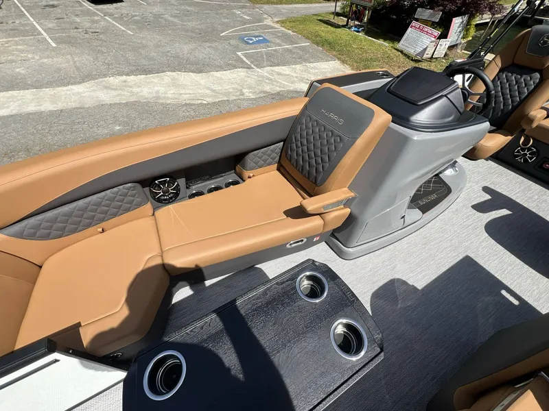 Slide: The Image of Harris Sunliner 230 2026 - 17