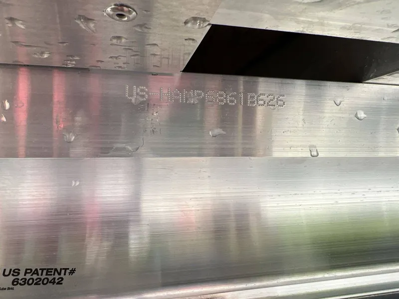 Slide: The Image of Harris Sunliner 230 2026 - 18