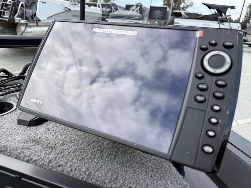 Slide: The Image of Tracker TARGA V-19 WT w/ 225Mercury Pro XS and a 9.9HP Mercury Kicker! 2022 - 10