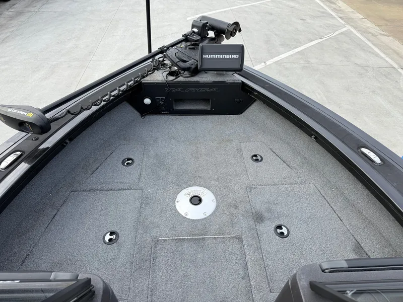 Slide: The Image of Tracker TARGA V-19 WT w/ 225Mercury Pro XS and a 9.9HP Mercury Kicker! 2022 - 9