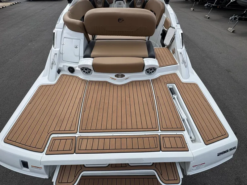 Slide: The Image of Crownline Boats 288 SS 2026 - 13