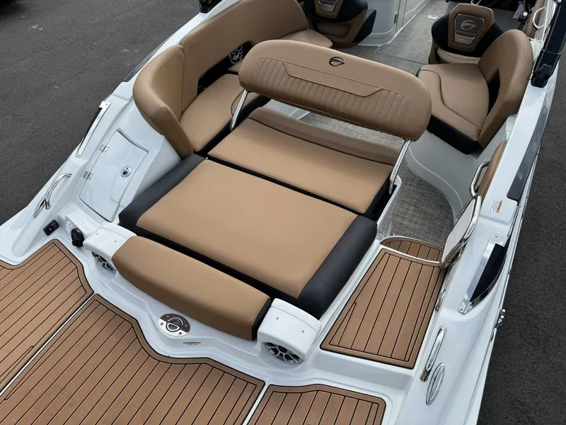 Slide: The Image of Crownline Boats 288 SS 2026 - 18