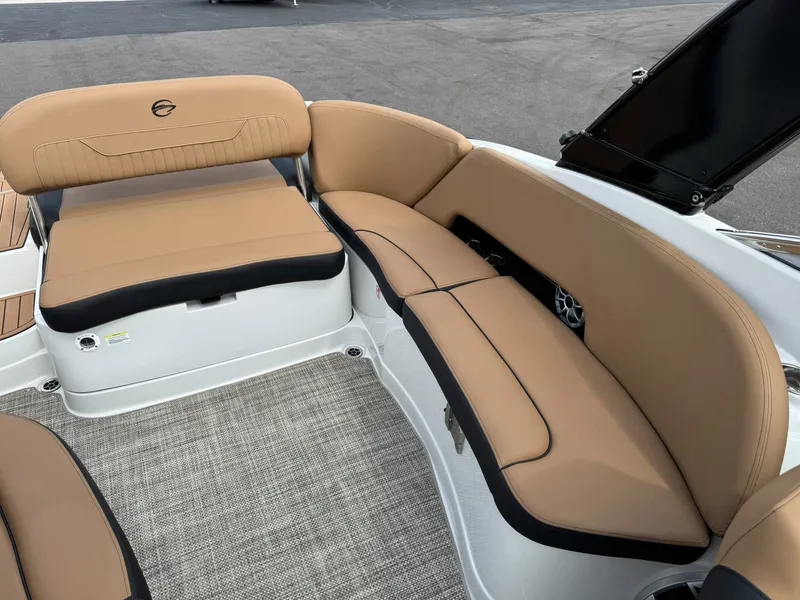 Slide: The Image of Crownline Boats 288 SS 2026 - 23