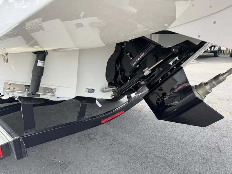 Slide: The Image of Crownline Boats 288 SS 2026 - 31