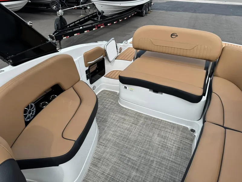 Slide: The Image of Crownline Boats 288 SS 2026 - 32