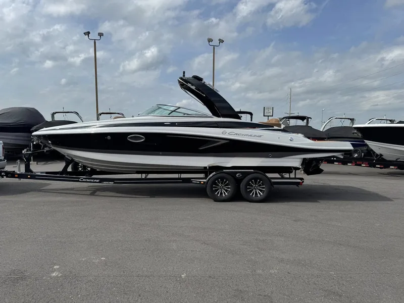 Slide: The Image of Crownline Boats 288 SS 2026 - 6