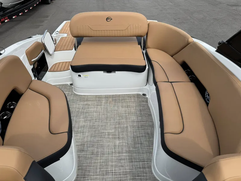 Slide: The Image of Crownline Boats 288 SS 2026 - 7