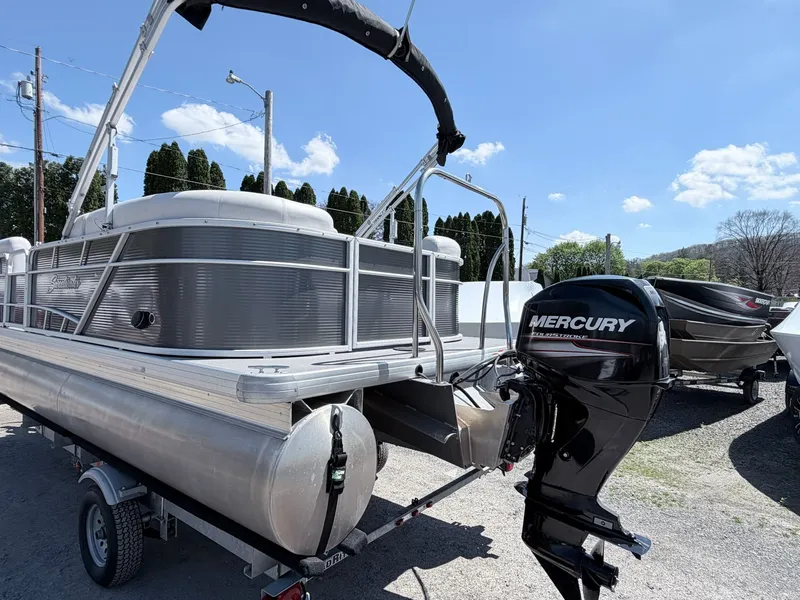 Slide: The Image of Sweetwater SW 2086 2017 - 17