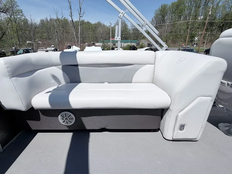 Slide: The Image of Sweetwater SW 2086 2017 - 28