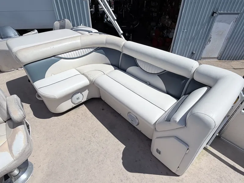 Slide: The Image of Sweetwater Sweetwater 2186 FCX 2008 - 10