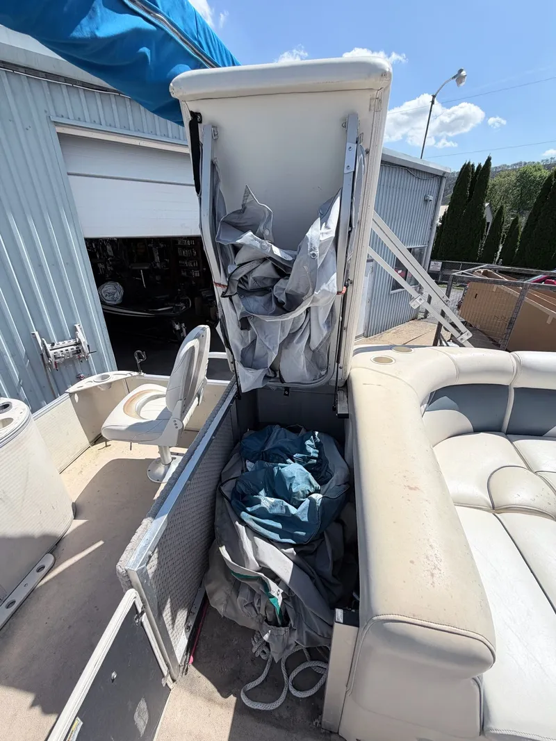 Slide: The Image of Sweetwater Sweetwater 2186 FCX 2008 - 11