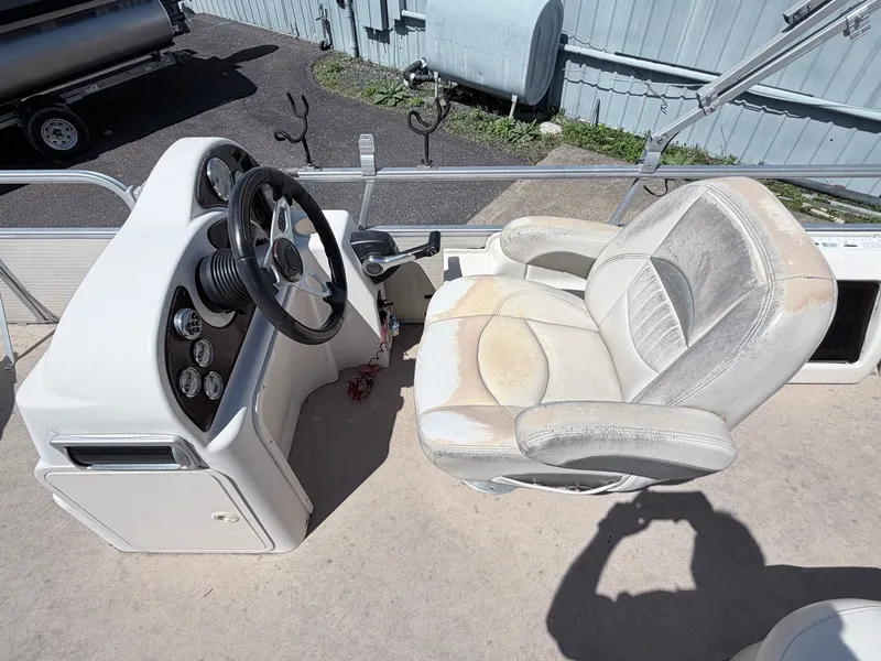 Slide: The Image of Sweetwater Sweetwater 2186 FCX 2008 - 17