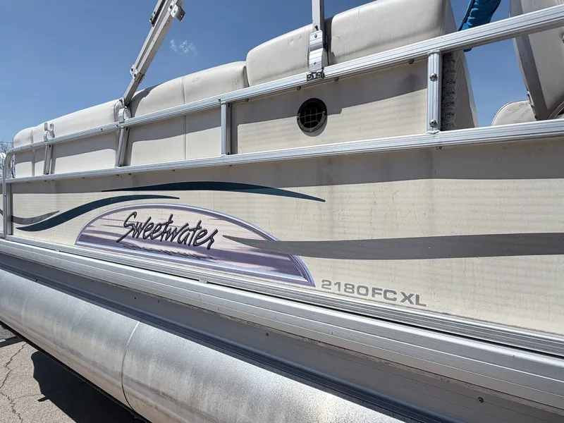 Slide: The Image of Sweetwater Sweetwater 2186 FCX 2008 - 23