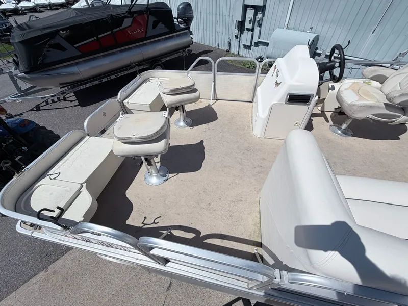 Slide: The Image of Sweetwater Sweetwater 2186 FCX 2008 - 3