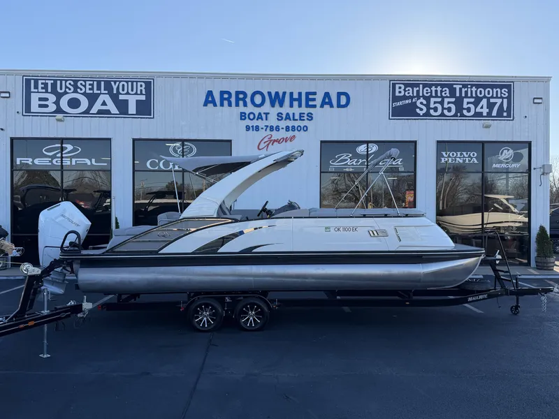 The Image of Bennington QX25 2023 - 1