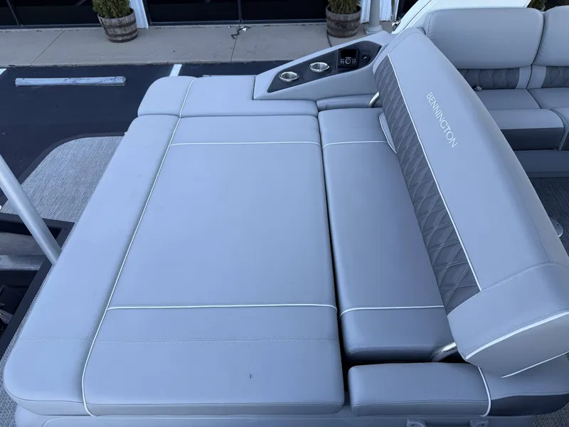 Slide: The Image of Bennington QX25 2023 - 11