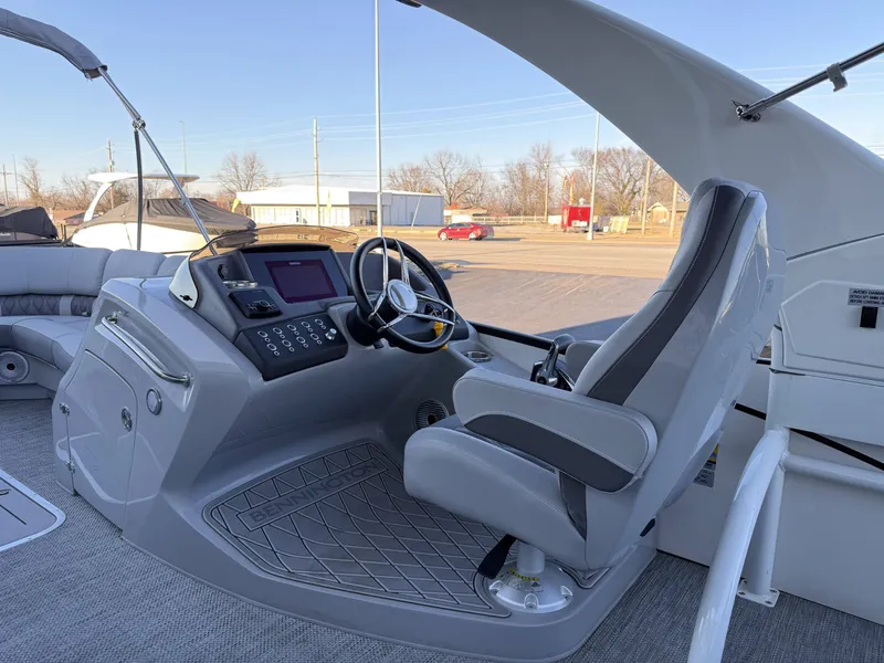 Slide: The Image of Bennington QX25 2023 - 12