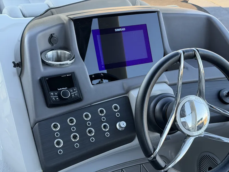 Slide: The Image of Bennington QX25 2023 - 14