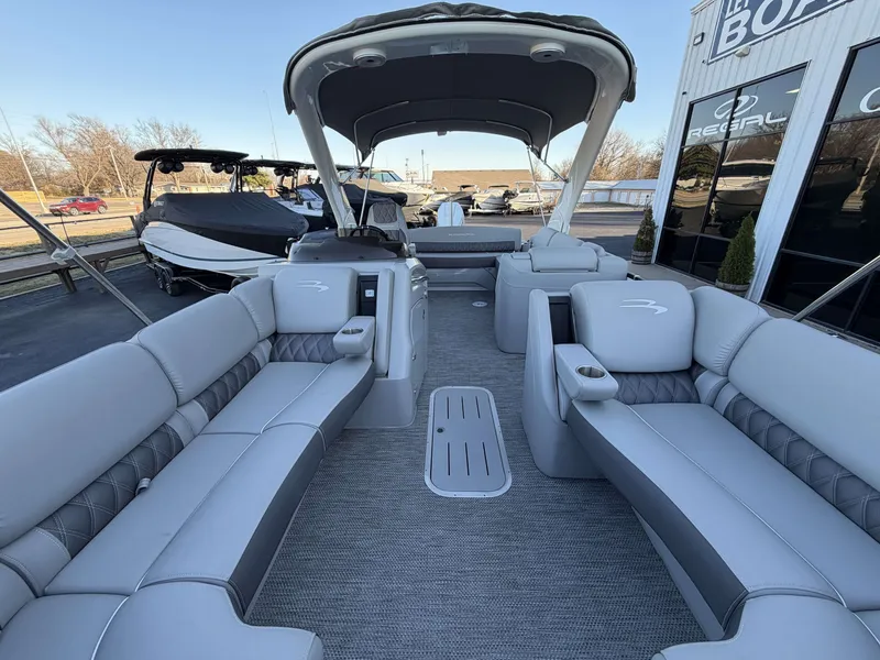 Slide: The Image of Bennington QX25 2023 - 21