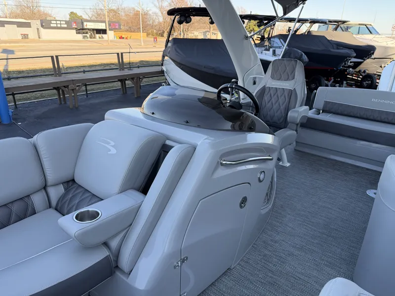 Slide: The Image of Bennington QX25 2023 - 22