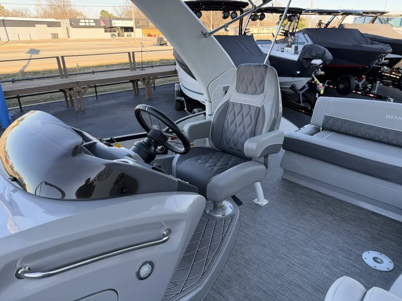 Slide: The Image of Bennington QX25 2023 - 24