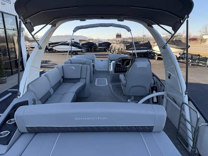 Slide: The Image of Bennington QX25 2023 - 8