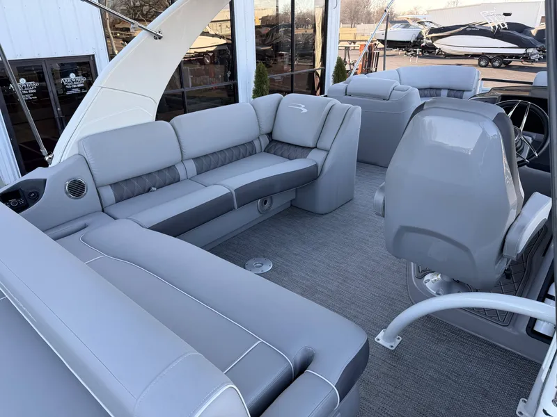 Slide: The Image of Bennington QX25 2023 - 9