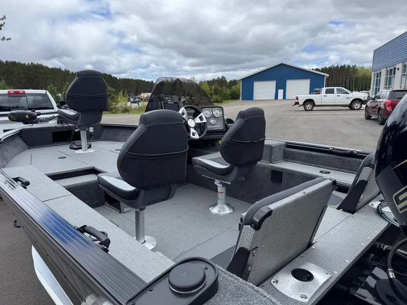 Slide: The Image of Interior view of G3 Angler V164 C boat, model year 2026. - 14