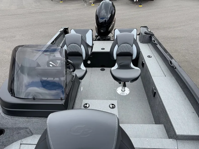 Slide: The Image of Interior of G3 Angler V164 C boat, model year 2026. - 18