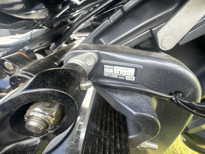 Slide: The Image of Close-up of G3 Angler V1850 SF 2026 boat mechanism. - 14