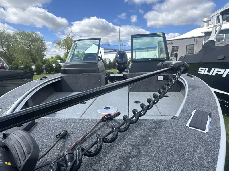 Slide: The Image of 2026 G3 Angler V1850 SF boat with blue sky background. - 5