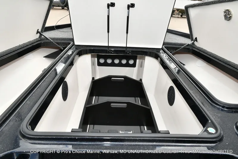 Slide: The Image of Ranger Z520R Cup Equipped 2025 - 60