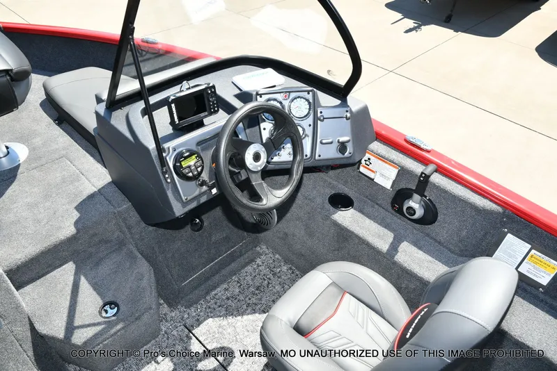 Slide: The Image of Tracker Pro Guide V-175 Combo 2026 - 10