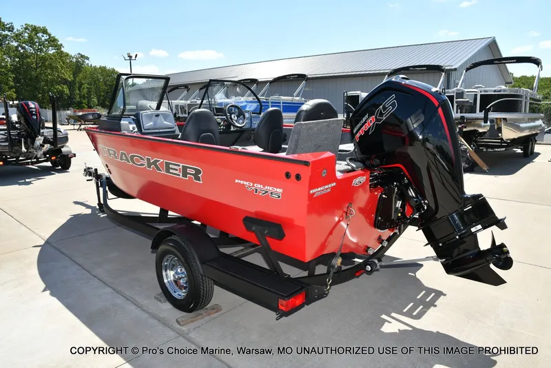 Slide: The Image of Tracker Pro Guide V-175 Combo 2026 - 22