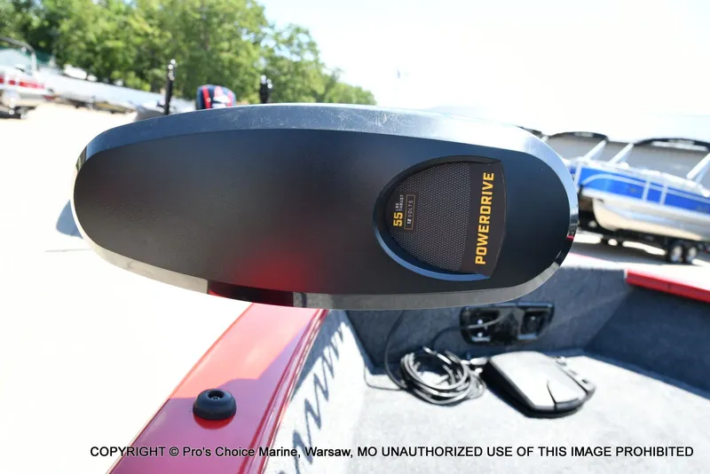 Slide: The Image of Tracker Pro Guide V-175 Combo 2026 - 25