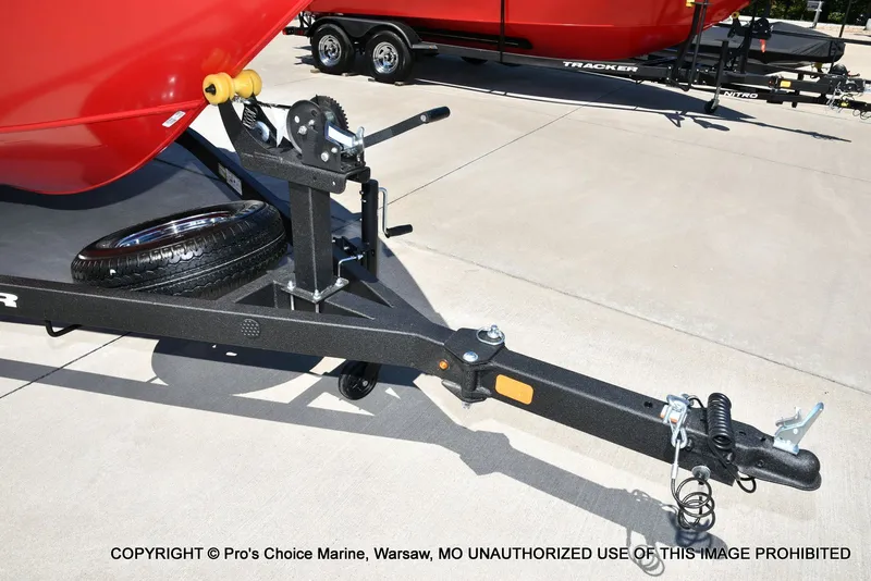 Slide: The Image of Tracker Pro Guide V-175 Combo 2026 - 29