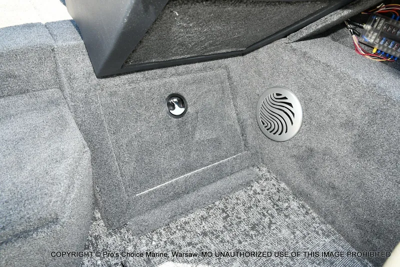 Slide: The Image of Tracker Pro Guide V-175 Combo 2026 - 44