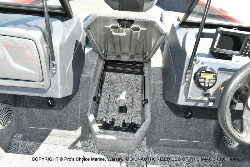 Slide: The Image of Tracker Pro Guide V-175 Combo 2026 - 51