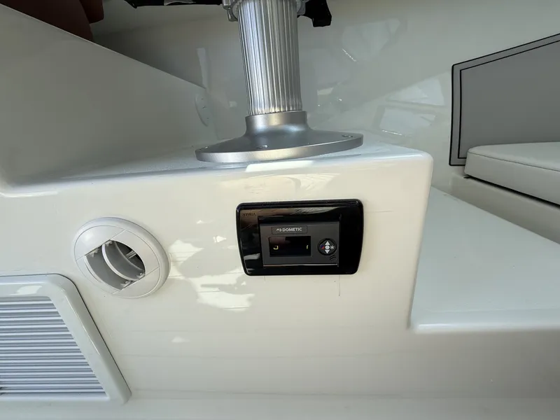 Slide: The Image of Parker Marine 247 Explorer TWIN 150S AND AIR COND. 2026 - 17