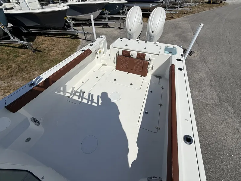 Slide: The Image of Parker Marine 247 Explorer TWIN 150S AND AIR COND. 2026 - 8