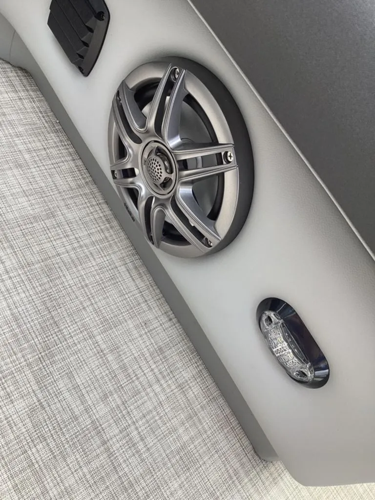 Slide: The Image of SunCatcher Select 20RC 2026 - 34