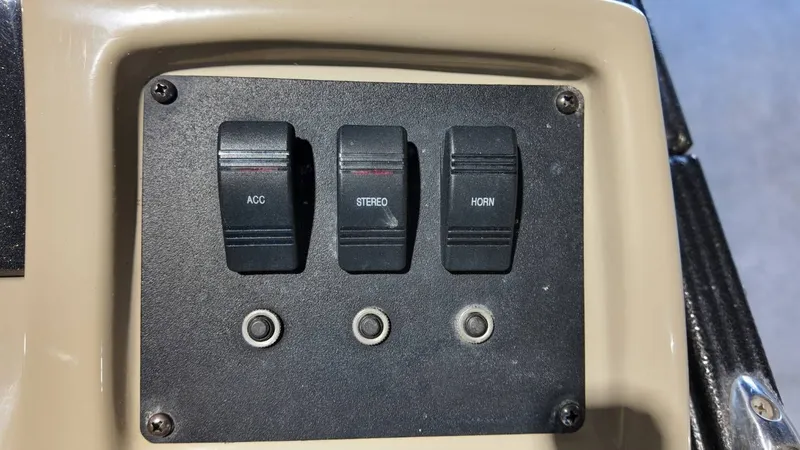 Slide: The Image of Crest 200 L 2019 - 39