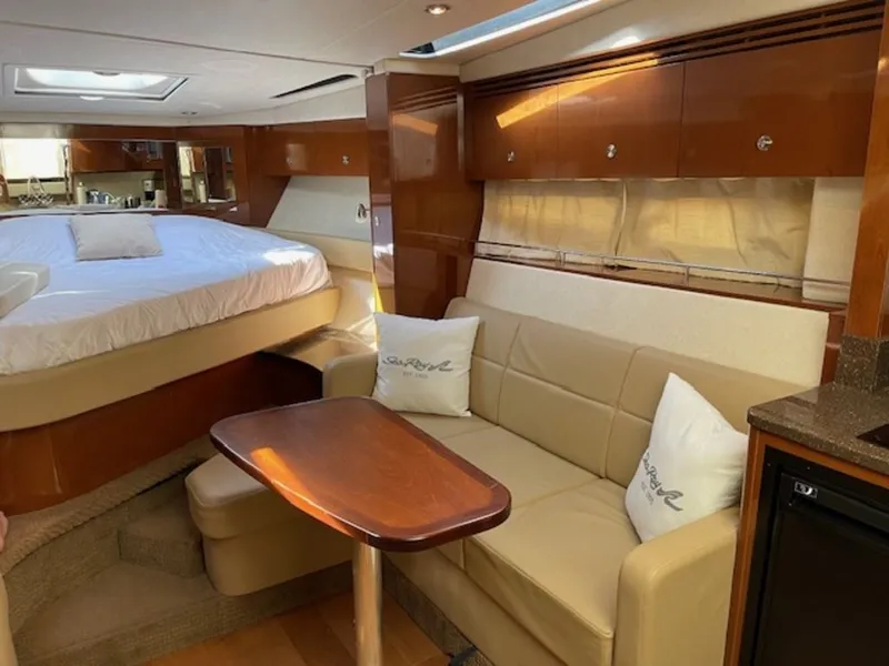 Slide: The Image of Sea Ray Sundancer 350 2014 - 16