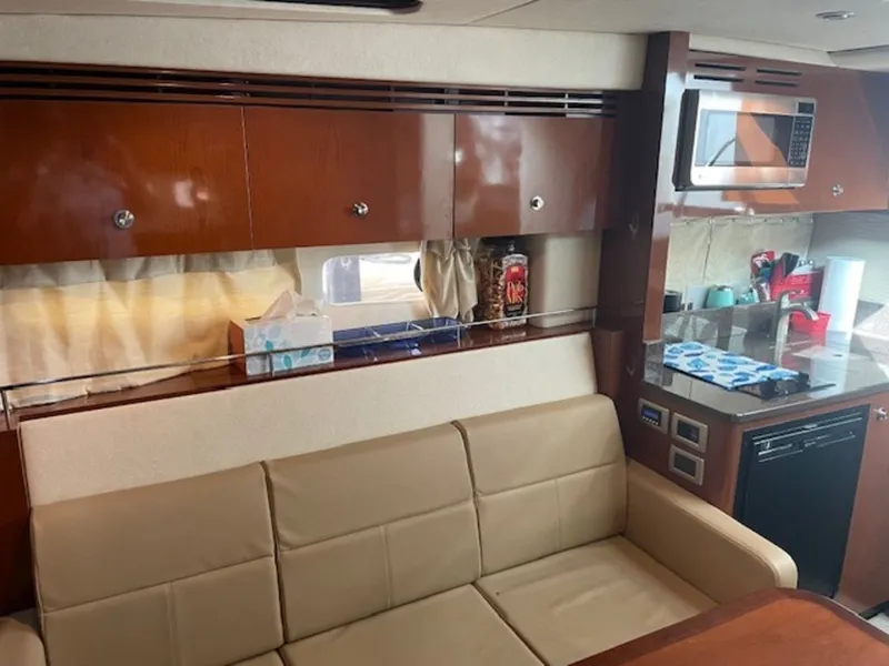 Slide: The Image of Sea Ray Sundancer 350 2014 - 9