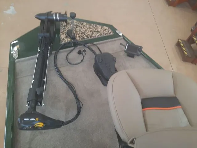 Slide: The Image of Tracker Bass Tracker Classic Limited 2026 - 28