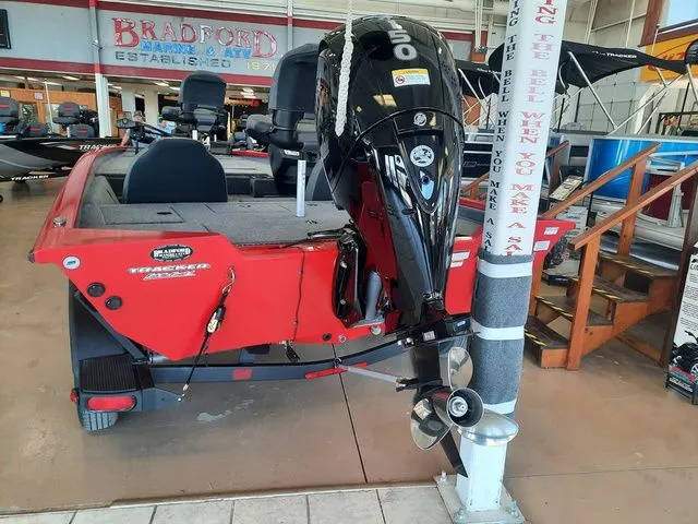 Slide: The Image of Tracker Pro Team 195 TXW 2026 - 11