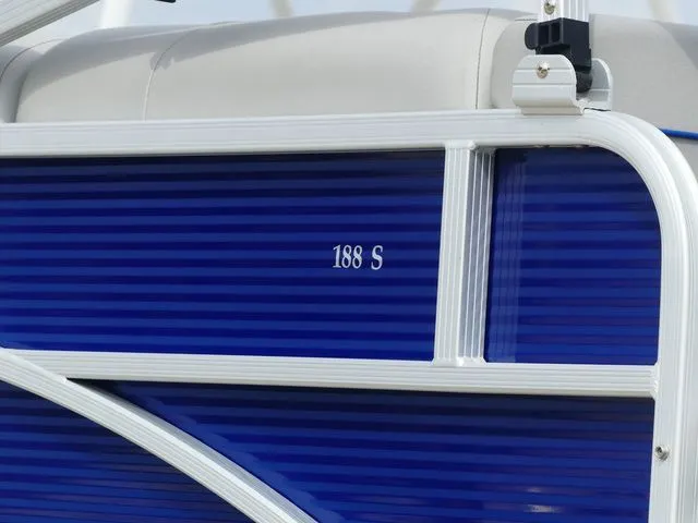 Slide: The Image of Bennington 18 S Line 2023 - 8