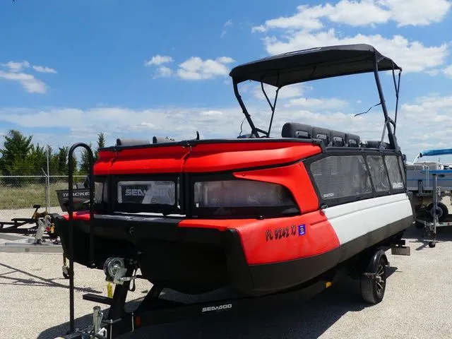 The Image of Sea-Doo Switch 21 2022 - 1